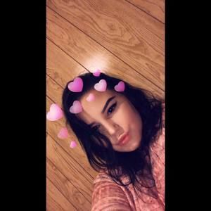 Meet your Posher, Caitlin